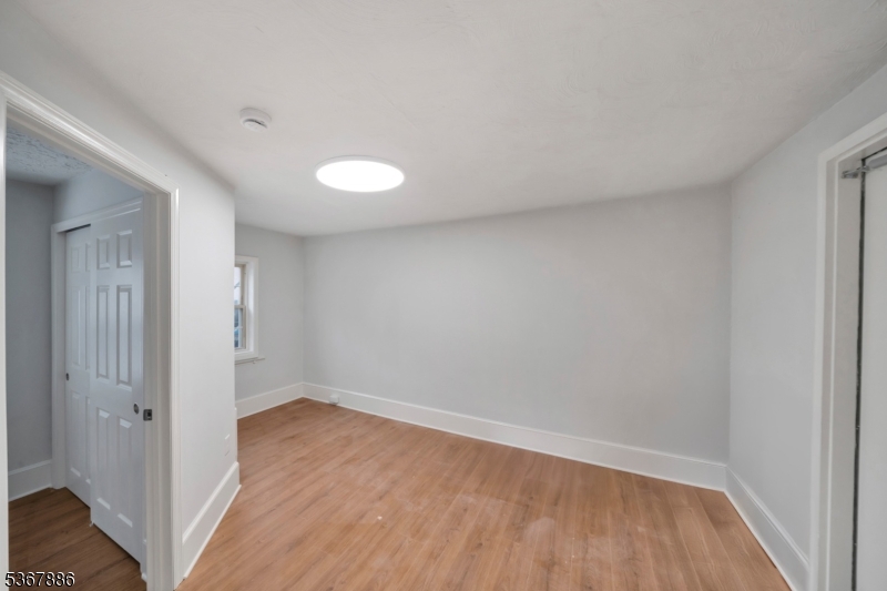 1000 Main St 2W