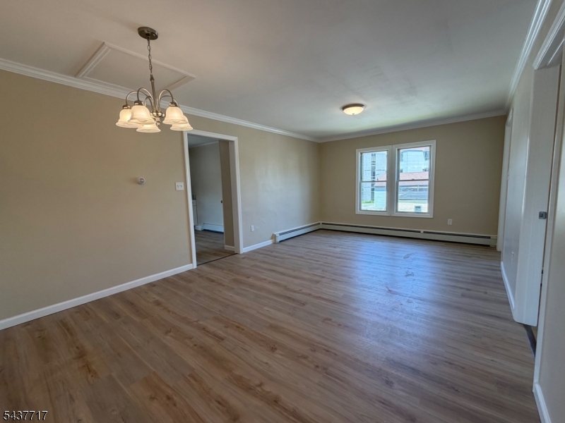 28 Diller Ave