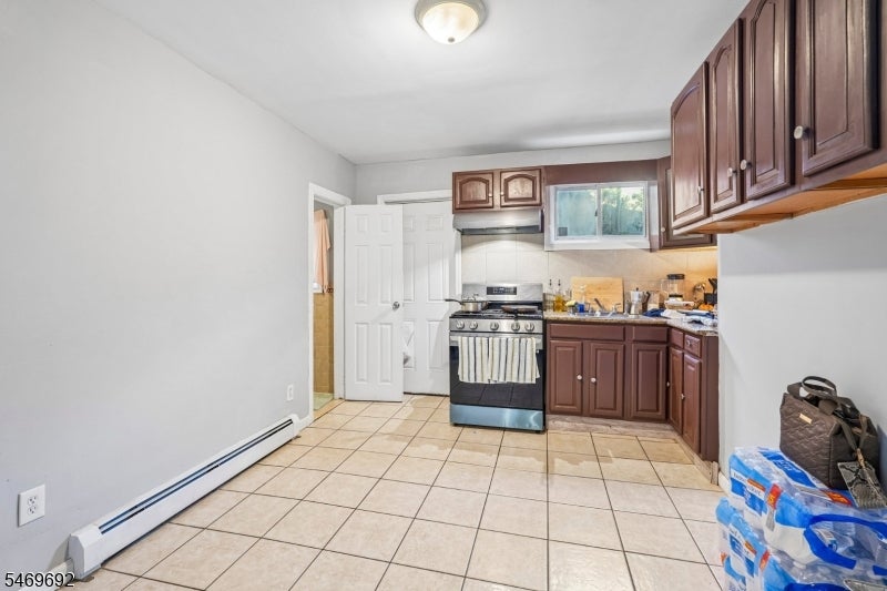 24 20Th Ave