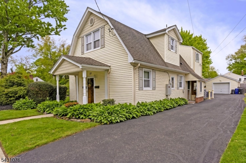 77 Livingston Ave