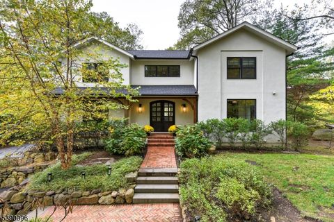 17 Crystal Rd Mountain Lakes Boro NJ 07046