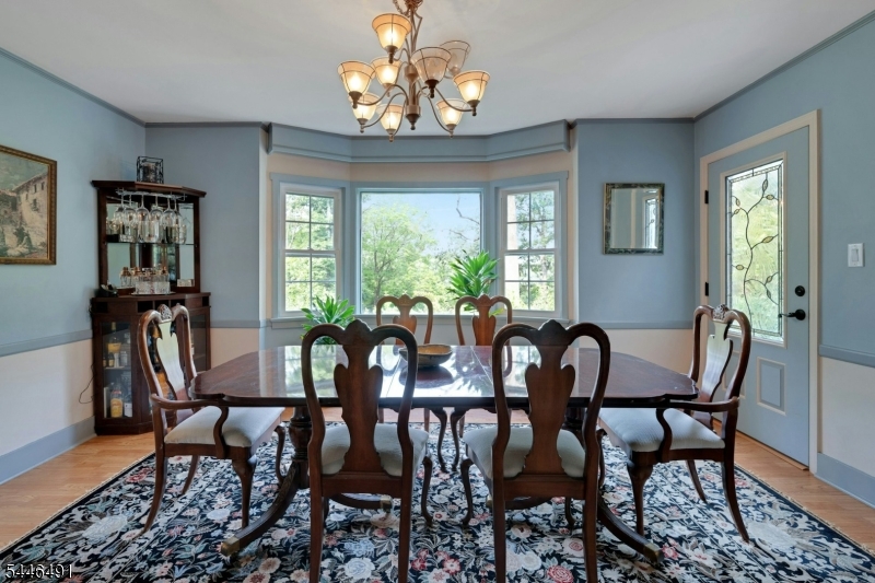 10 Brush Hill