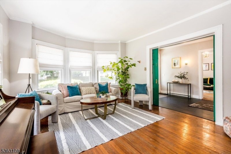 1 Walden Pl
