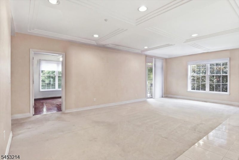 1218 Hamilton Dr 218