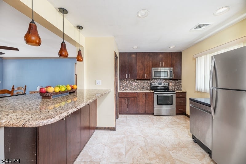57 Meakin Ave