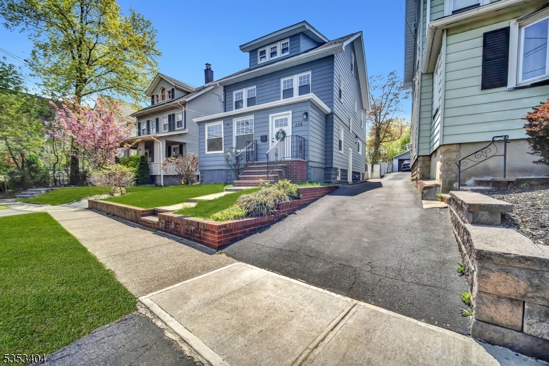 238 Franklin St