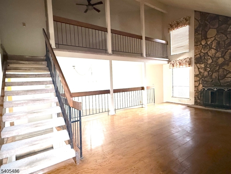 237 Kingsberry Dr 237