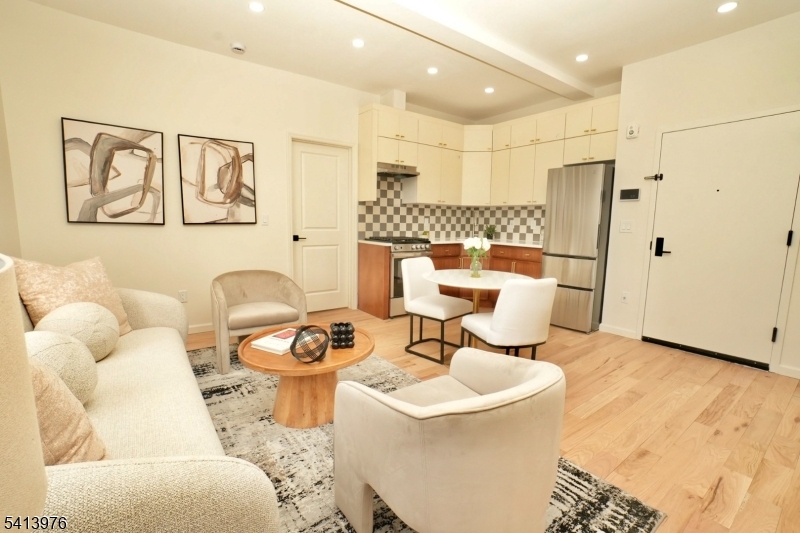 15 Palisade Ave Unit 4 4