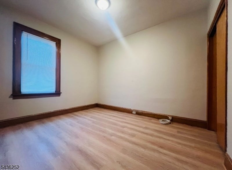 103 Knapp Ave 2