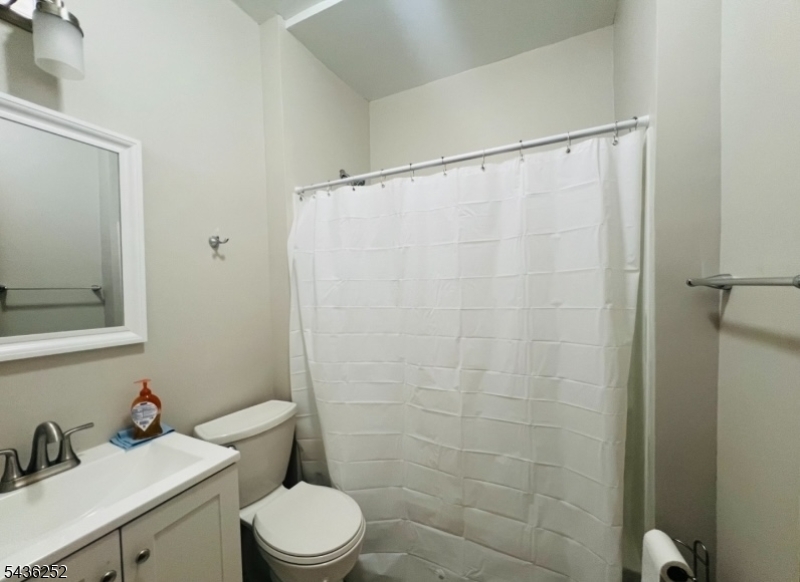 103 Knapp Ave 2