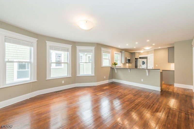34 N Willow St 2