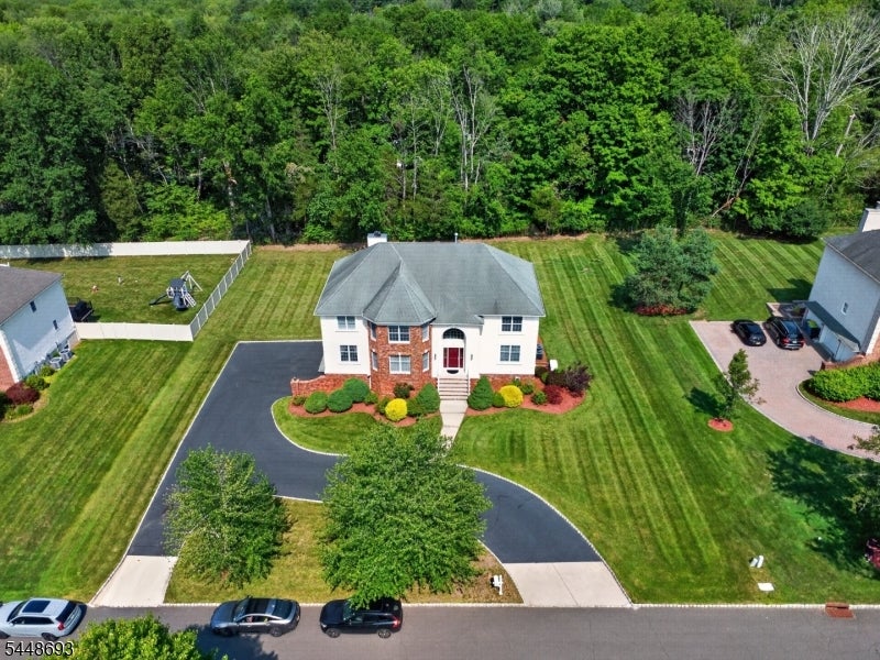 6 Alana Ct