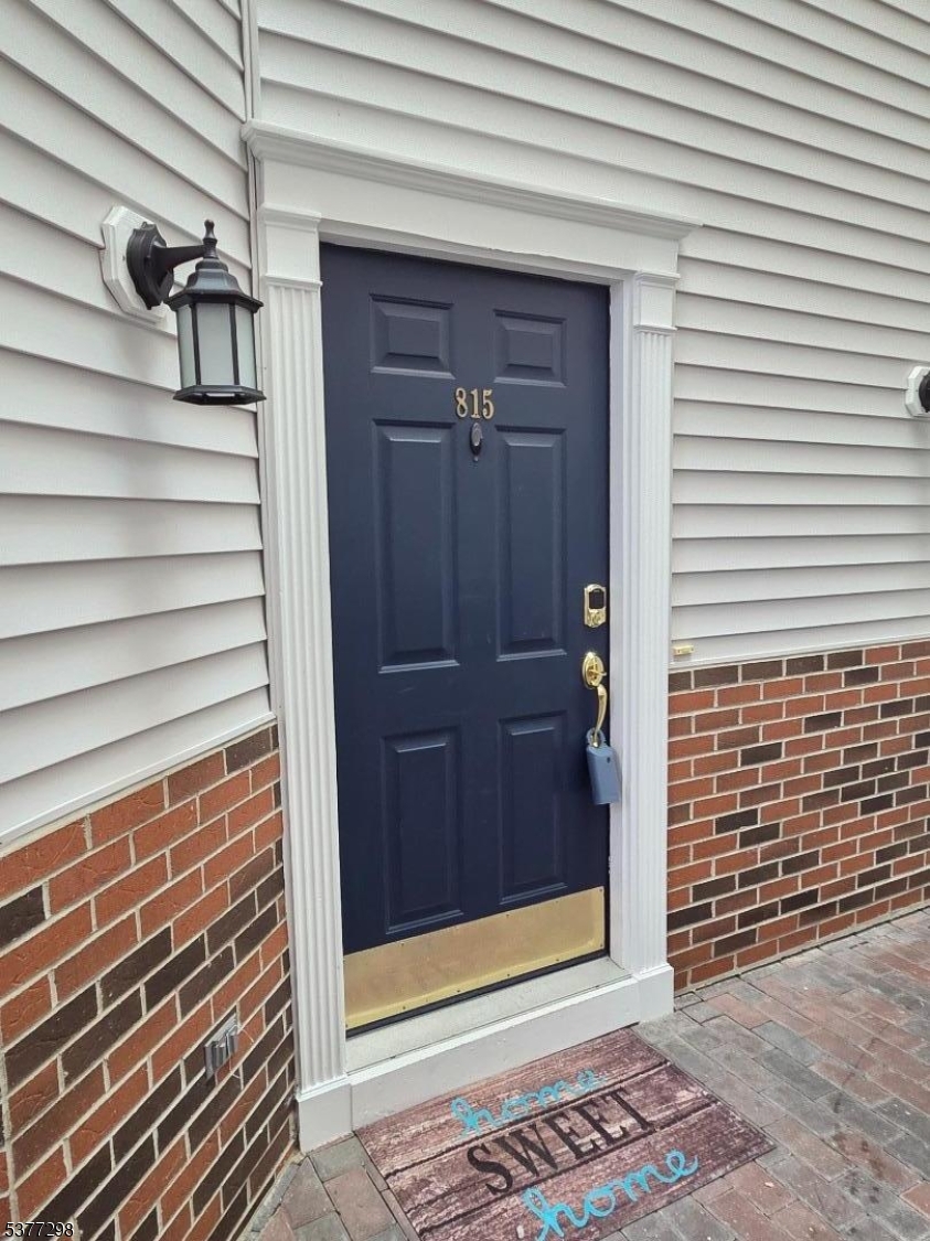 815 Buckland Ct