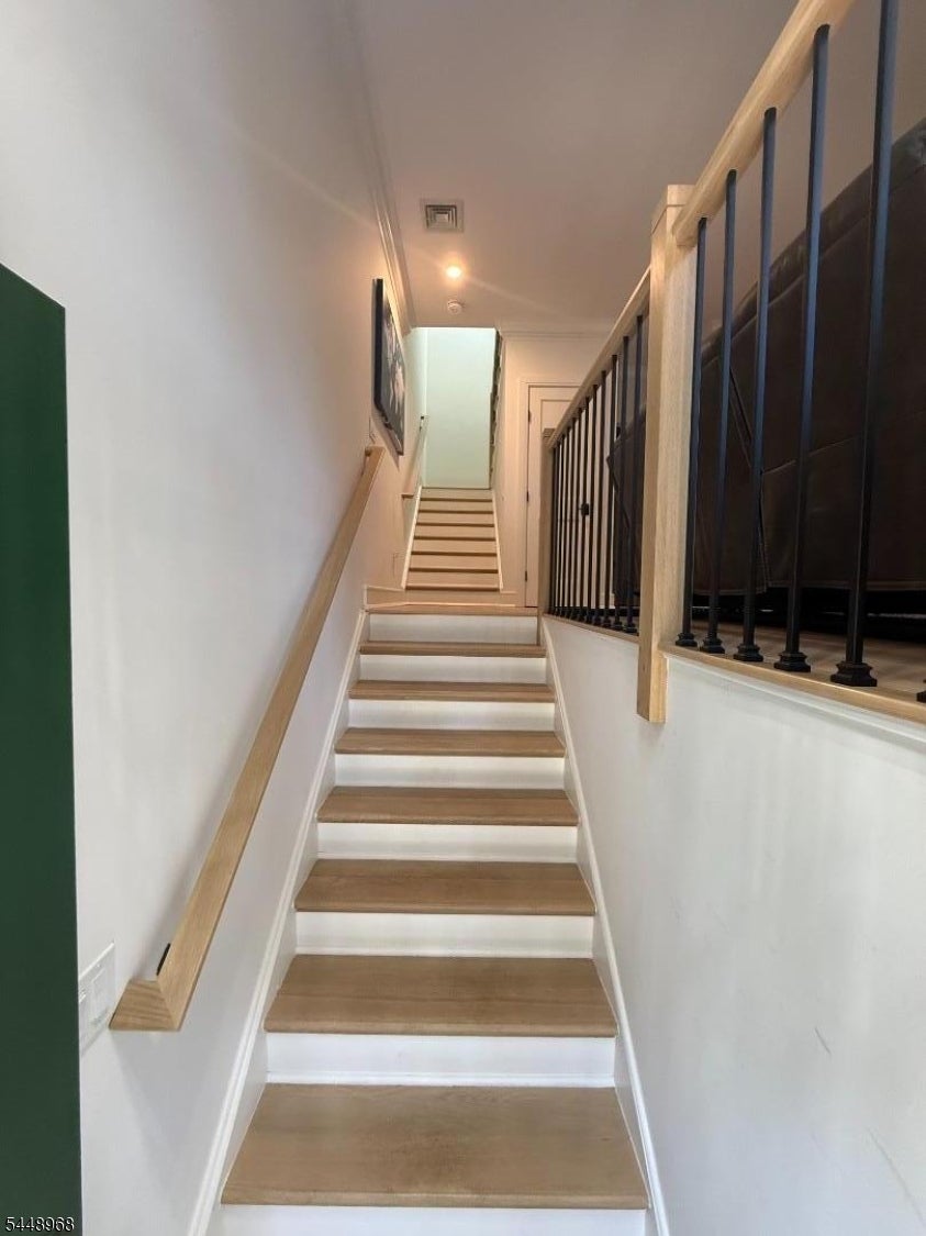 56D Ridgedale Ave 56D