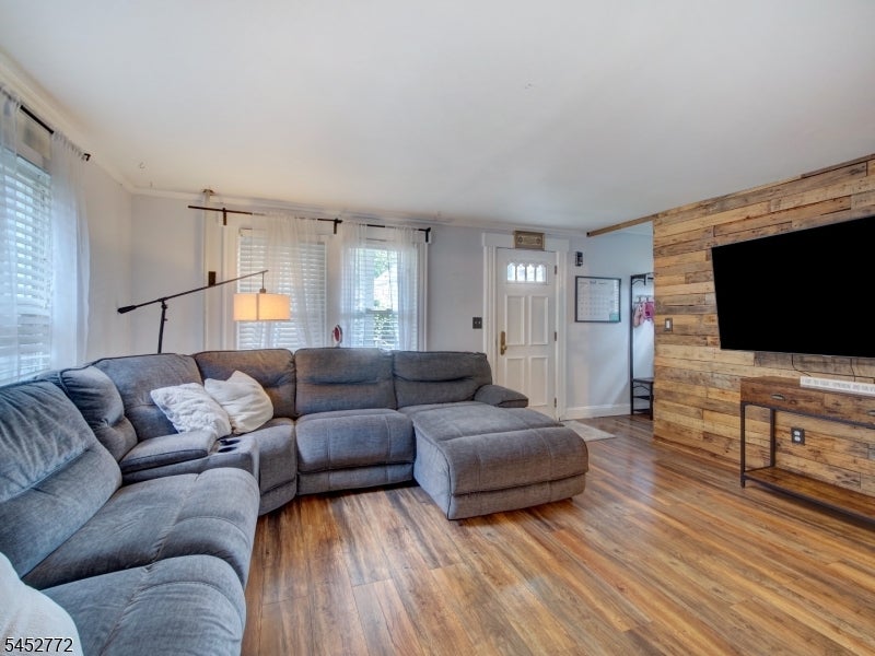 20 Watchung Pl
