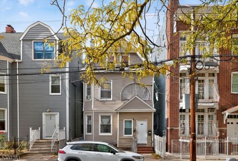 Photo of 186 3Rd St, Newark, NJ 07107 (MLS # 3994382)