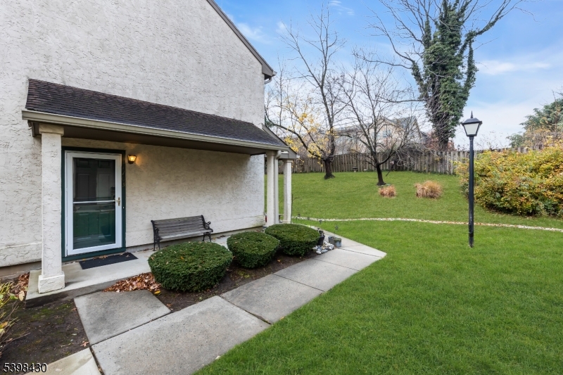 1703 Commons At Kingswood Dr