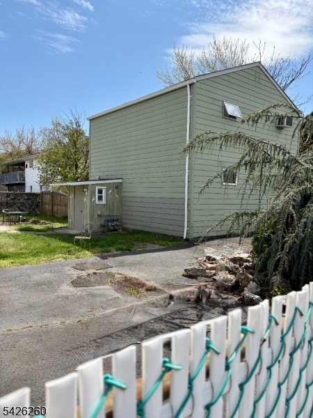 22 Hope St
