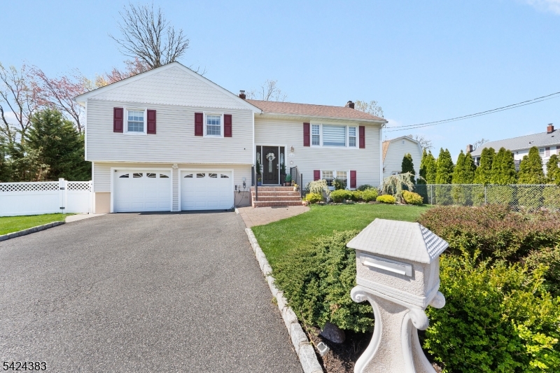 68 DORIS WAY