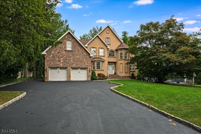 710 Plainfield Ave