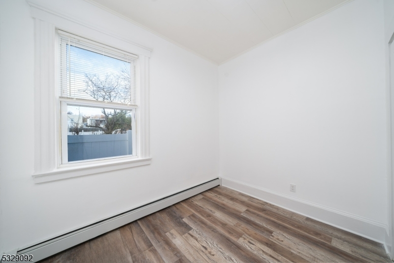 9 Kling St 3