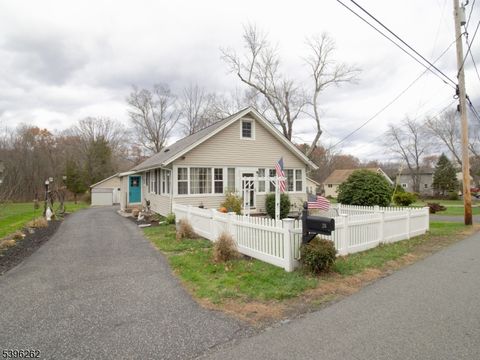 26 Bellows Ln Montville Twp. NJ 07082