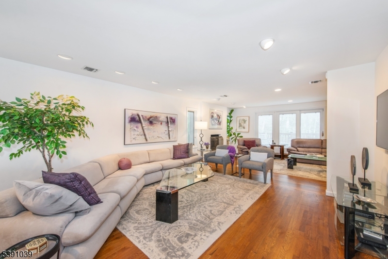 26 Brittany Rd