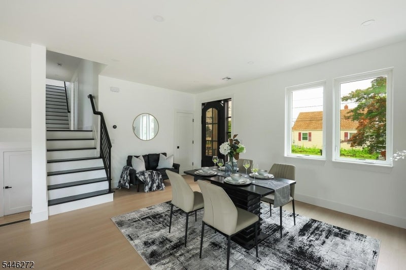 141 Lund Ave