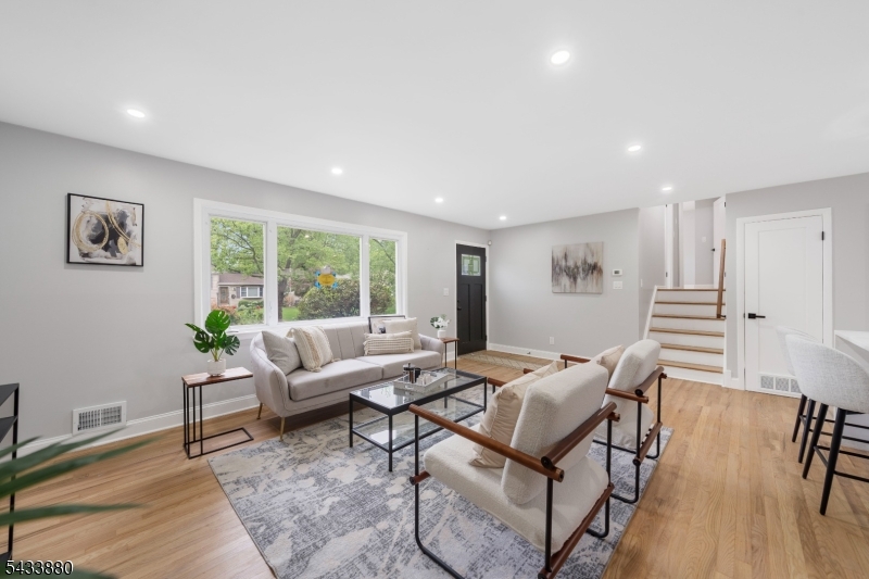 58 Glenwood Rd