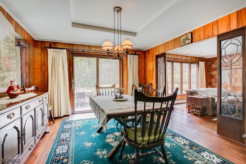 49 Frog Hollow Rd