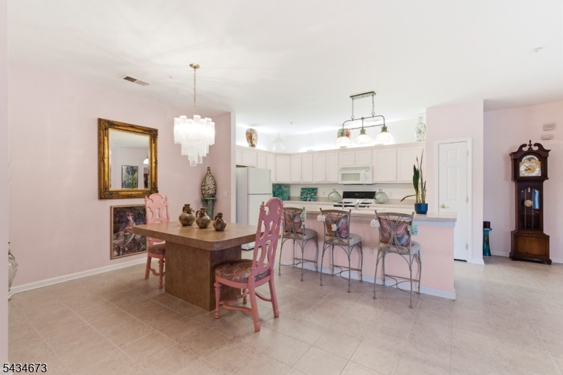 1328 Hamilton Dr
