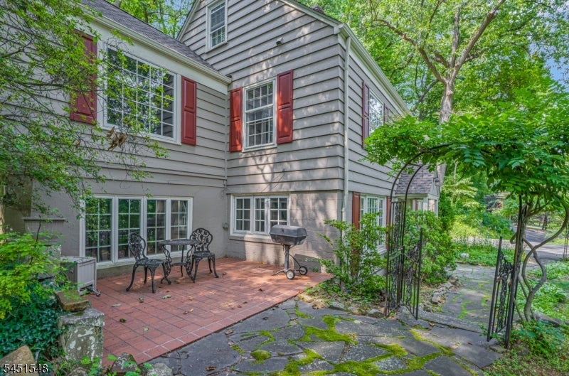 173 Hillcrest Rd