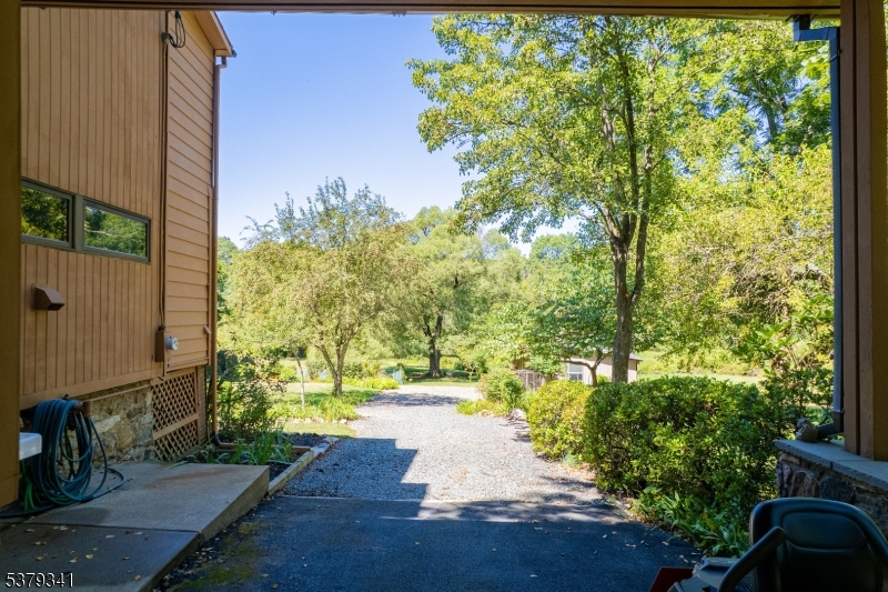 833 Berkshire Valley Rd