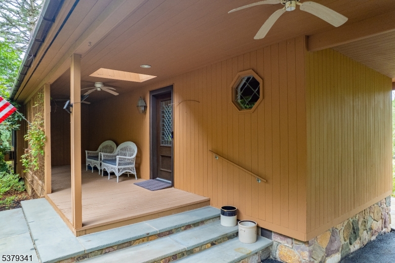 833 Berkshire Valley Rd