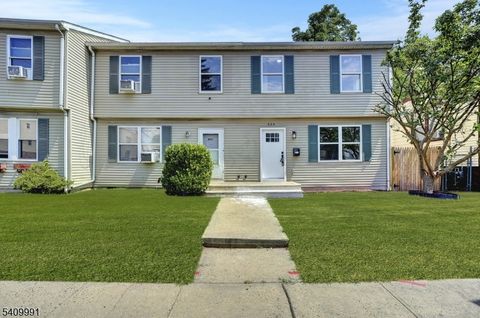 434 Halsted St East Orange City NJ 07018