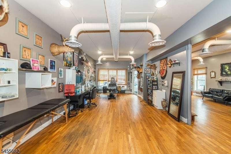 310 Main St