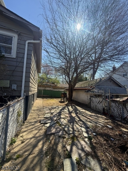 12 Hillcrest Rd