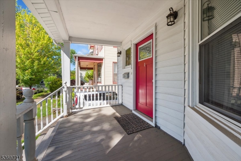 227 Waverly Pl