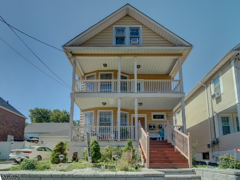 727 Bonnett St 2