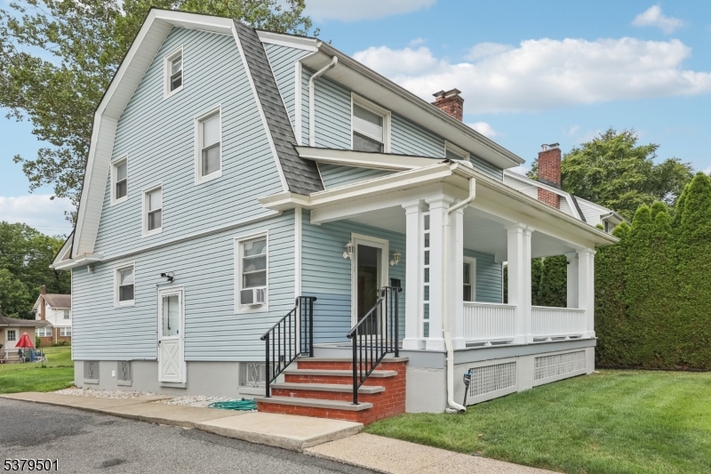 31 Monroe Ave