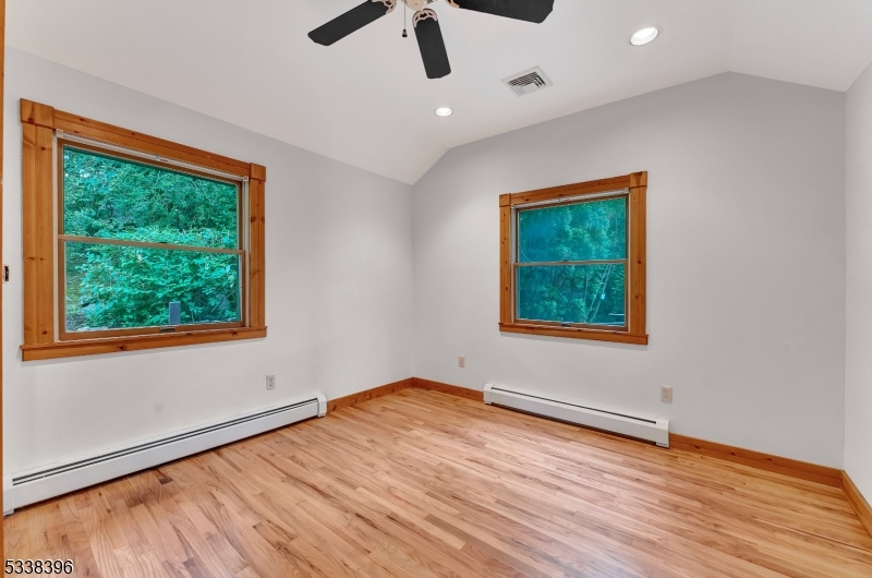 148 Pine Tree Rd