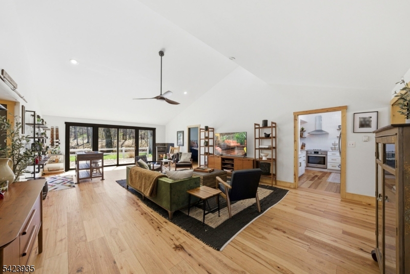 211 Mountain View Rd