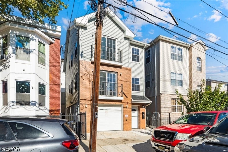 118 Oraton St