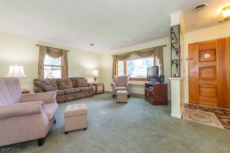 4 Sycamore Pl