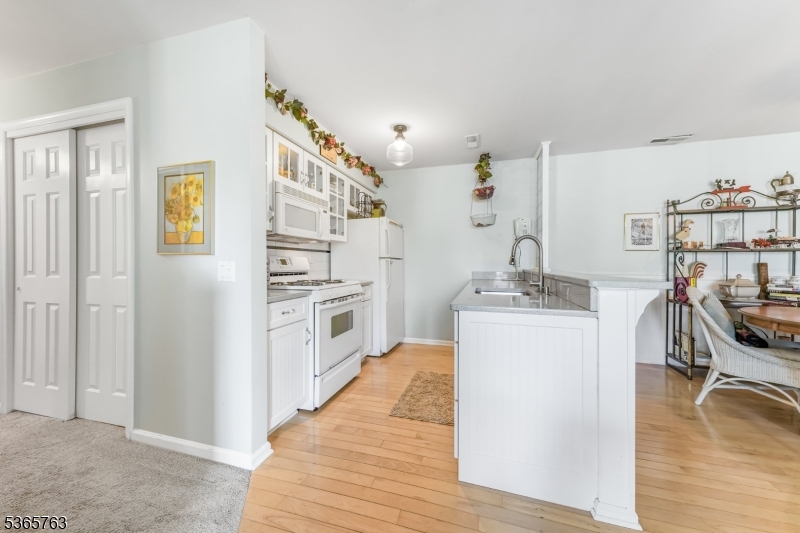 41 Genoble Rd