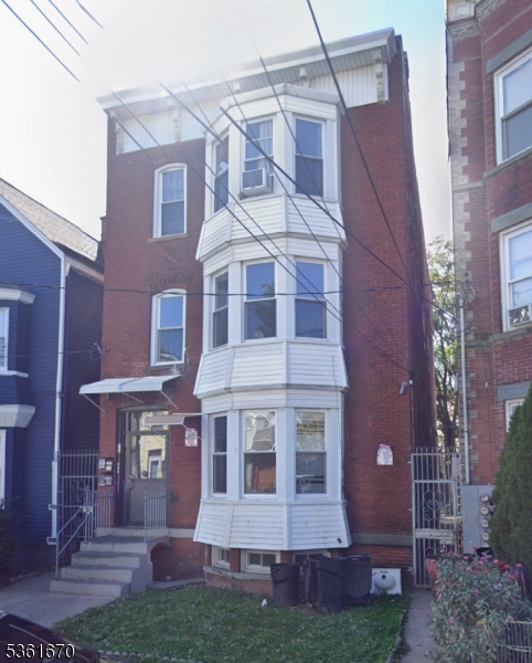 1124 Hampton Pl