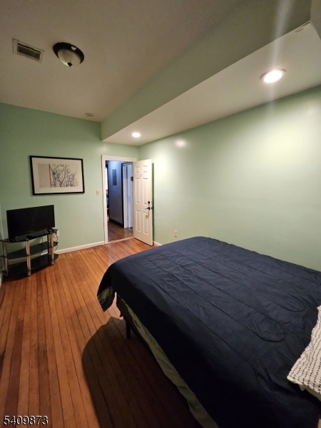 209 Mount Prospect Ave 21