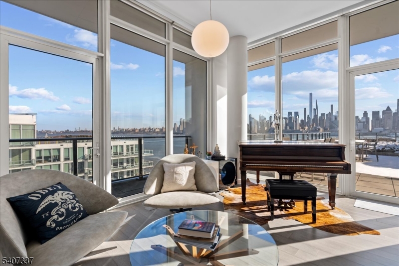 1200 Avenue At Port Imperial 705