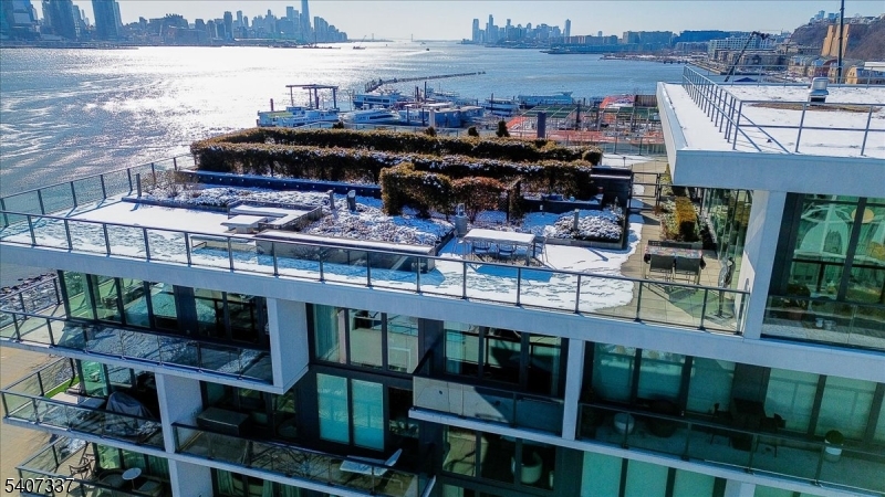 1200 Avenue At Port Imperial 705