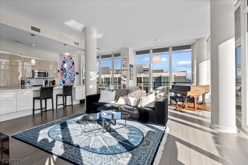 1200 Avenue At Port Imperial 705